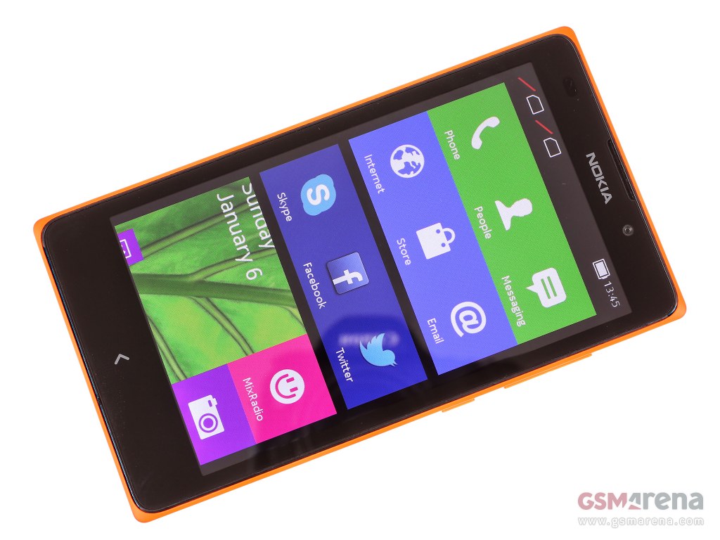 Nokia XL Tech Specifications